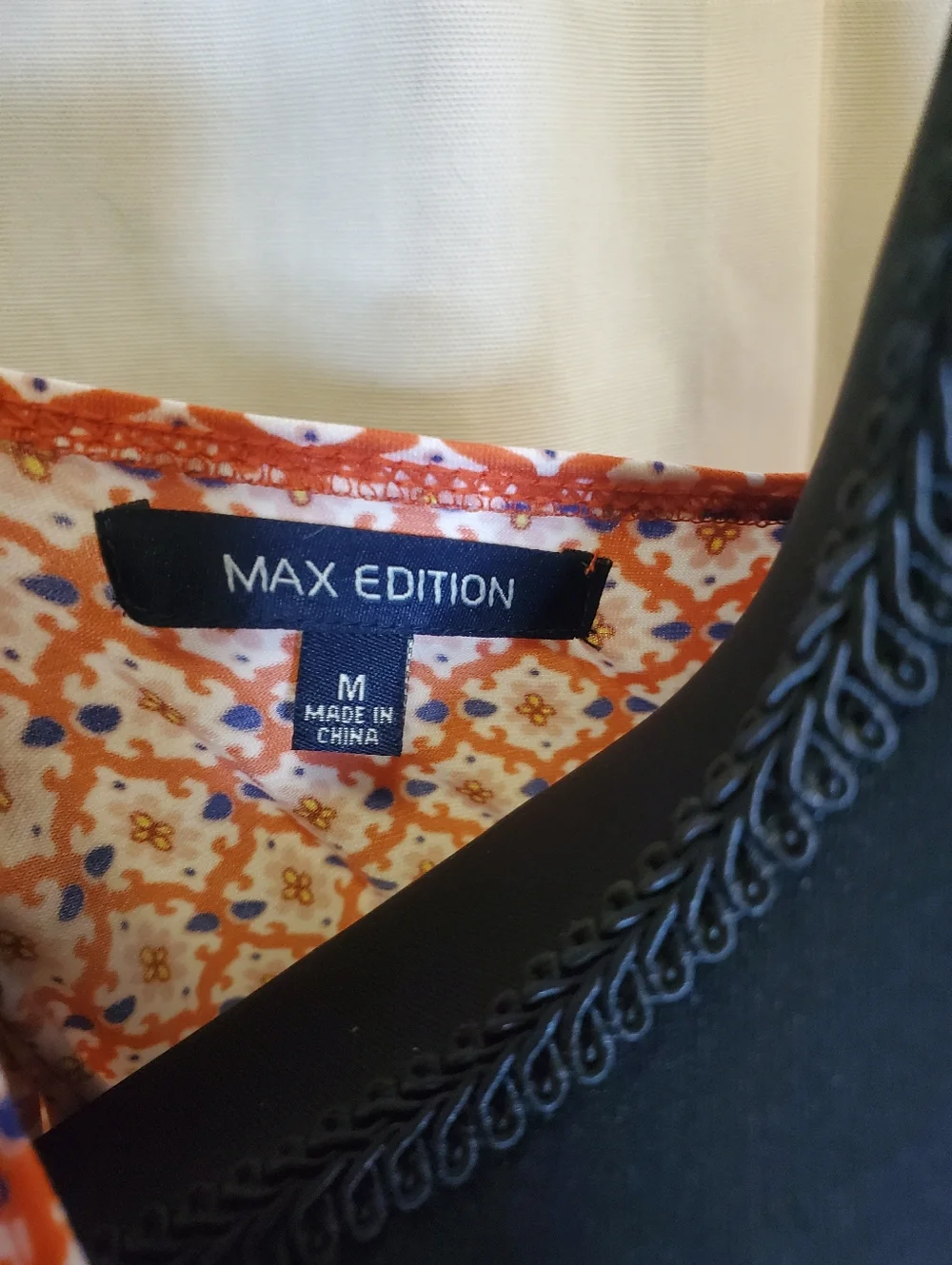 Max Edition Red Patterned V-Neck Midi Dress - Picture 3 of 4